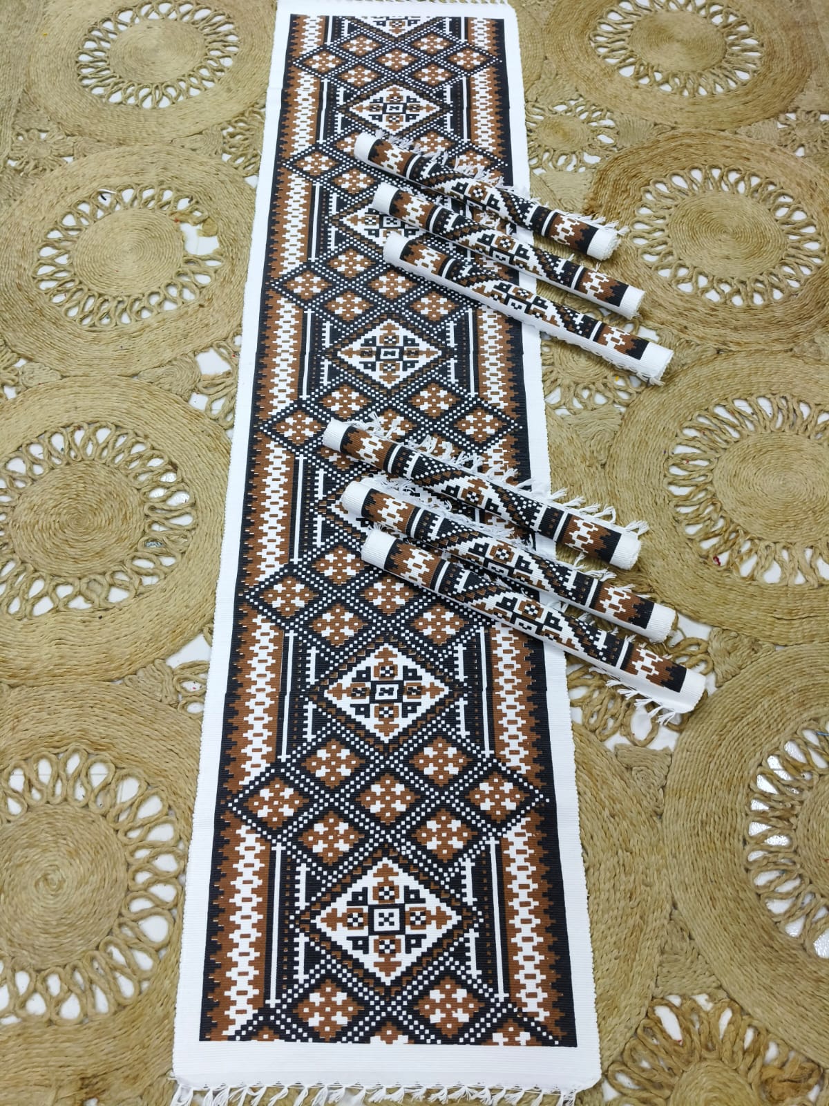 https://craft.teestafoundation.org//storage/photos/1/Products/Table lunner Printed with 6 placement/TR-202512.jpg